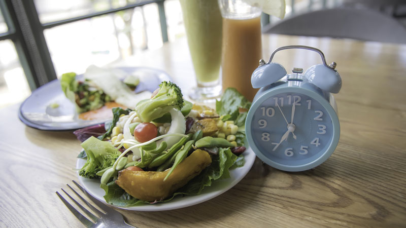 timing et frequence des repas pour les sportifs